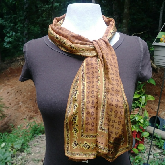 Anne Klein Accessories - 🤎 Silk Anne Klein Scarf #hundredsofscarves